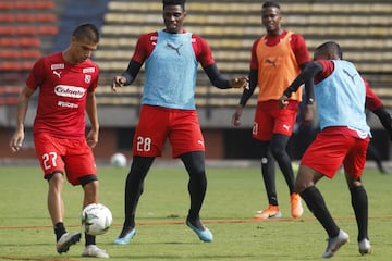 El técnico Bobadilla utilizaría un equipo mixto para visitar al América, la próxima semana recibirá a Atlético Tucumán por la Copa Libertadores.