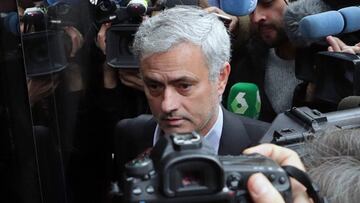 Jos&eacute; Mourinho, a su llegada a los Juzgados de Pozuelo de Alarc&oacute;n cuando acudi&oacute; a declarar en noviembre de 2017.