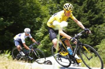 Chris Froome seguido de Nairo Quintana.