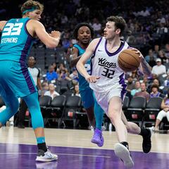 What are the most interesting players to watch in the Las Vegas NBA Summer League 2024?