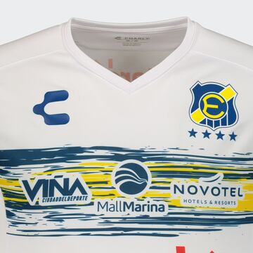 Todos los detalles de la camiseta de recambio.