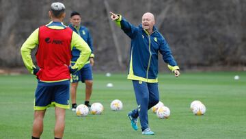 Pepe Mel, durante un entrenamiento de la UD Las Palmas.