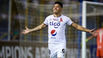 Felipe Ponce: "El Salvador juega la final del Mundial contra México"