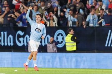 El extremo izquierdo celeste hizo el gol del empate tras una jugada en el área del Barcelona digna de un crack. Un tanto que rescató un punto ante el líder de LaLiga.
