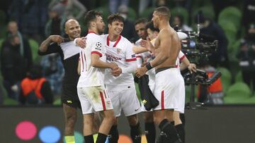 Los sevillistas celebran el triunfo.