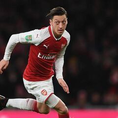 Özil in the frame to replace Rooney at DC United