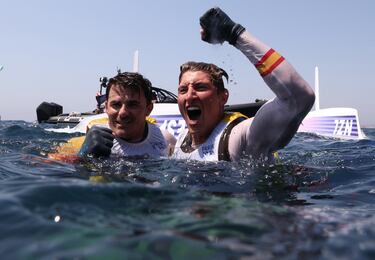 España se proclamó campeona en la categoría 49er. Botín y Tritten pasan a la historia de la vela cosechando la medalla de oro con autoridad. Es el metal 22 de este deporte para España y el primer oro nacional en los Juegos Olímpicos de París. 