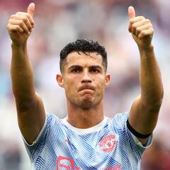 Cristiano Ronaldo has improved Man Utd's mentality, says Luke Shaw