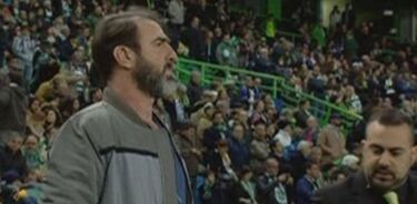 El Sporting hizo a Cantona su socio 150.000 y acudió al partido