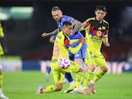 Carlos Rotondi of Cruz Azul, Erick Sanchez, Alexis Gutierrez of America during the 13th round match between Cruz Azul and America as part of the Liga BBVA MX, Torneo Apertura 2025 at Olimpico Universitario Stadium, on October 18, 2025 in Mexico City, Mexico.