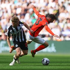 El Newcastle no despierta a tiempo