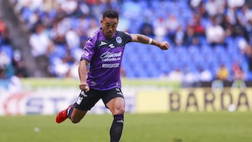 Marco Fabián renueva contrato con Mazatlán FC