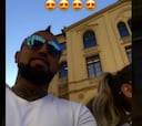 Arturo Vidal mostró su día de shopping por Munich