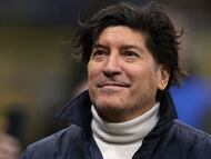 MILAN, ITALY - OCTOBER 29: Former FC Internazionale striker Ivan Zamorano of Chile reacts prior to the Serie A TIM match between FC Internazionale and AS Roma at Stadio Giuseppe Meazza on October 29, 2023 in Milan, Italy. (Photo by Jonathan Moscrop/Getty Images)