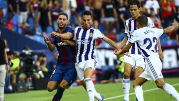 ROCHINA (L) and Oscar Plano of R. Valladolid CF  during spanish La Liga match between Levante UD vs Real Valladolid  at Ciutat de Valencia  Stadium on Saturday August 31, 2019.