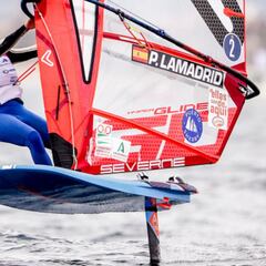 Pilar Lamadrid, segunda en el estreno del Europeo de iQFoil