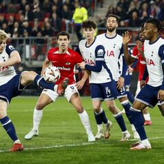 El Tottenham se dispara en el pie