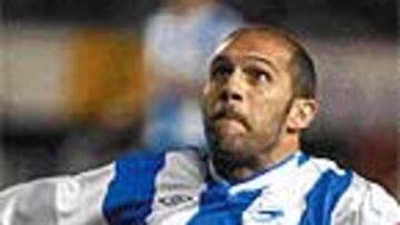 <B>150 PARTIDOS</B>. Karmona llega hoy a esa cifra de partidos en Primera.