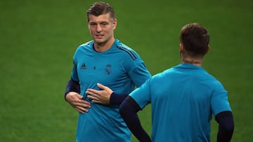 Kroos se entrenó con el grupo y apunta a titular ante el Borussia