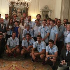 La embajada de Hungría felicita a Ona y anima al waterpolo