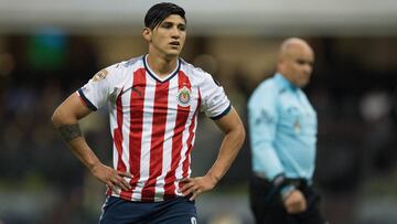 Chivas analizaría la venta de Alan Pulido