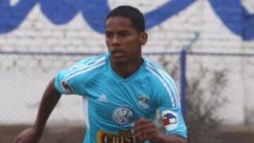 Fallece un futbolista de 18 años durante un partido en Perú