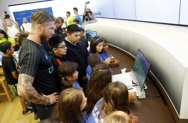 Ramos, Marcelo, Modric y Kovacic disfrutaron con los niños en un acto publicitario en USA