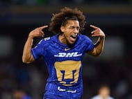 Adalberto Carrasquilla celebrates his goal 2-0 of Pumas during the 4th round match between Pumas UNAM and Santos as part of the Liga BBVA MX, Torneo Clausura 2026 at Olimpico Universitario Stadium, on January 30, 2026 in Mexico City, Mexico.
