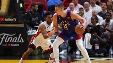 MIAMI, FLORIDA - JUNE 07: Nikola Jokic #15 of the Denver Nuggets dribbles against Kyle Lowry #7 of the Miami Heat during the third quarter in Game Three of the 2023 NBA Finals at Kaseya Center on June 07, 2023 in Miami, Florida. NOTE TO USER: User expressly acknowledges and agrees that, by downloading and or using this photograph, User is consenting to the terms and conditions of the Getty Images License Agreement. Mike Ehrmann/Getty Images/AFP (Photo by Mike Ehrmann / GETTY IMAGES NORTH AMERICA / Getty Images via AFP)
