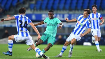 SAN SEBASTIAN, SPAIN - JUNE 21: Vinícius Júnior of Real Madrid controls the ball during the Liga match between Real Sociedad and Real Madrid CF at Estadio Anoeta on June 21, 2020 in San Sebastian, Spain. (Photo by Juan Manuel Serrano Arce/G