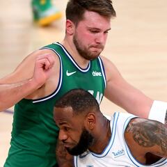 LeBron es el único que puede con la camiseta de Doncic