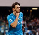 El PSG quiere a Kvara, el Nápoles se planta