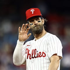 Bryce Harper has MLB fans worried: The Phillies’ slugger is looking rough on social media