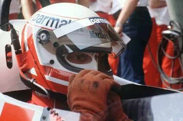 Niki Lauda was "a Formula 1 giant", says former rival Mario Andretti