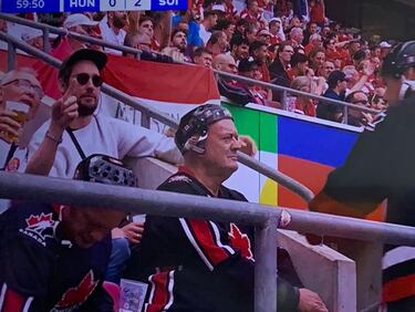 La máscara de Mbappé, lo más viral entre los memes de la EURO