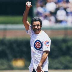Eugenio Derbez, invitado especial de los Cubs ante los Pirates