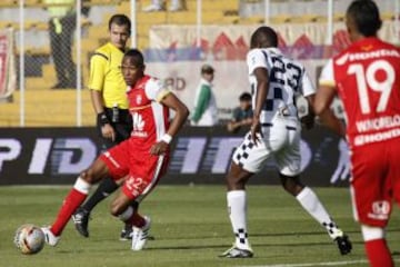 Santa Fe visitó a Chicó en el estadio de Techo.