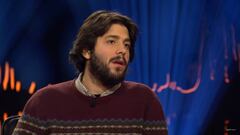 El cantante portugu&eacute;s Salvador Sobral, ganador del Festival de Eurovisi&oacute;n 2017, durante una entrevista con el programa de televisi&oacute;n suizo &#039;Skavlan&#039;.