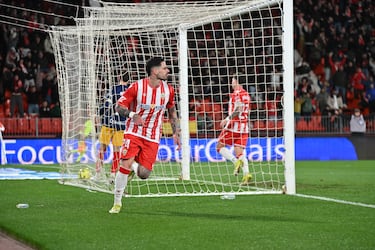 Aprobados y suspensos del Almería: las individualidades decantan la balanza