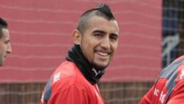 Vidal espera su futuro en la concentración chilena.
