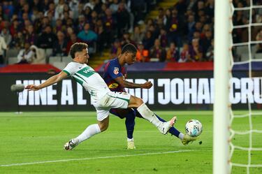 Marcus Rashford marca el 3-1 al Elche. 