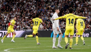 Chukwueze celebra el 2-3 del Villarreal.