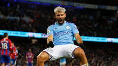 Sergio Ag&uuml;ero celebrando un gol con el City.