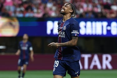 Barcola tiene la llave para evitar ¡el descenso administrativo del Olympique de Lyon!