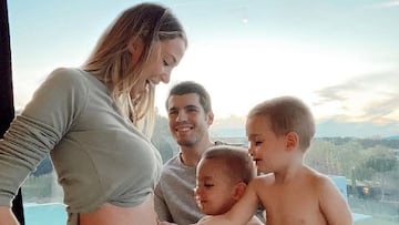 Morata y Alice Campello desvelan el sexo de su bebé
