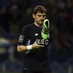 El vicepresidente de la MLS:
"Hay contactos con Casillas"