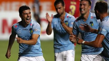 Futbol, O&acirc;Higgins vs Huachipato.
 Vigesimo segunda fecha, campeonato Nacional 2020.
 El jugador de O&acirc;Higgins Tomas Alarcon celebra su segundo gol contra Huachipato durante el partido de primera divisi&Atilde;&sup3;n disputado en el estadio El Teniente de Rancagua, Chile.
 08/12/2020
 Andres Pina/Photosport
 
 Football, O&acirc;Higgins vs Huachipato.
 22th date, 2020 National Championship.
 O&acirc;Higgins player Tomas Alarcon celebrates after scoring his second goal against Huachipato during the first division match held at the El Teniente stadium in Rancagua, Chile.
 08/12/2020
 Andres Pina/Photosport