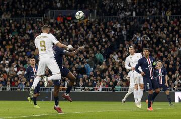 Benzema marc¨® los dos goles locales del empate a dos contra los franceses. En la imagen, el 2-0.