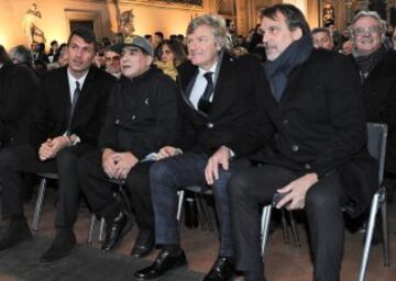 Naples pays tribute to Maradona with staged play