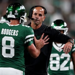 Is there a problem between Aaron Rodgers and New York Jets coach Robert Saleh?